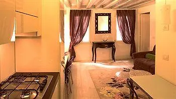 Sleep In Hotel Venecia
