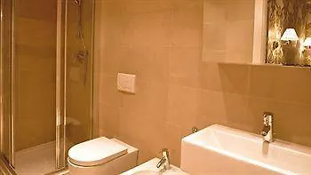 Sleep In Hotel Venice